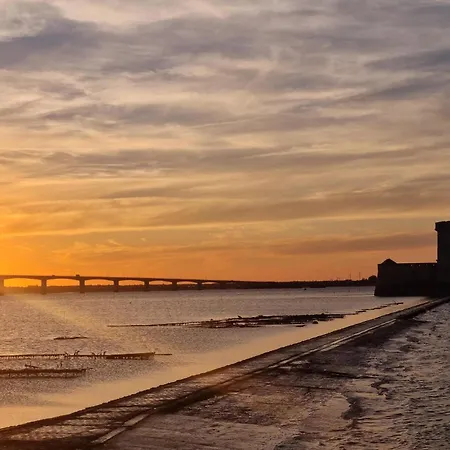 Apartment Charmante Maison Proche *