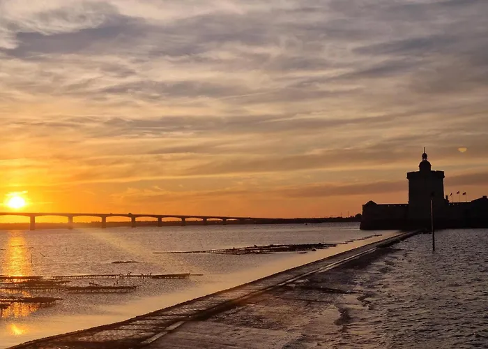 Lägenhet Charmante Maison Proche *